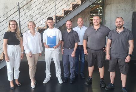 Übergabe Prüfungszeugnis Alessandro Canzoneri